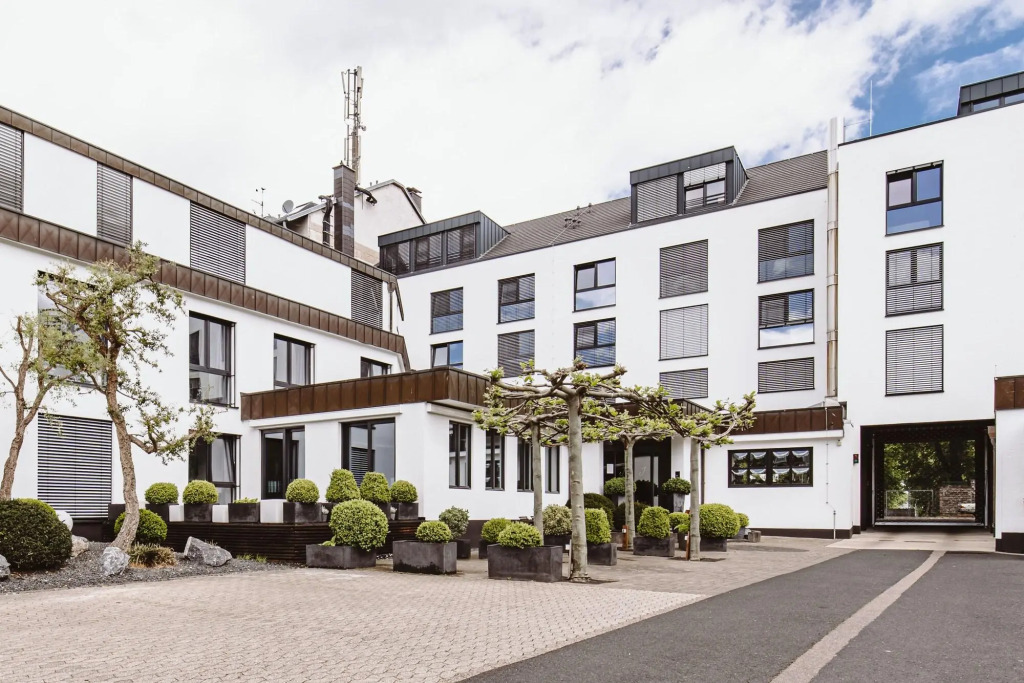 &REPEAT Köln Airport — фото