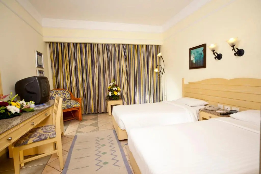 Invidia Coral Beach Tiran - Chambres
