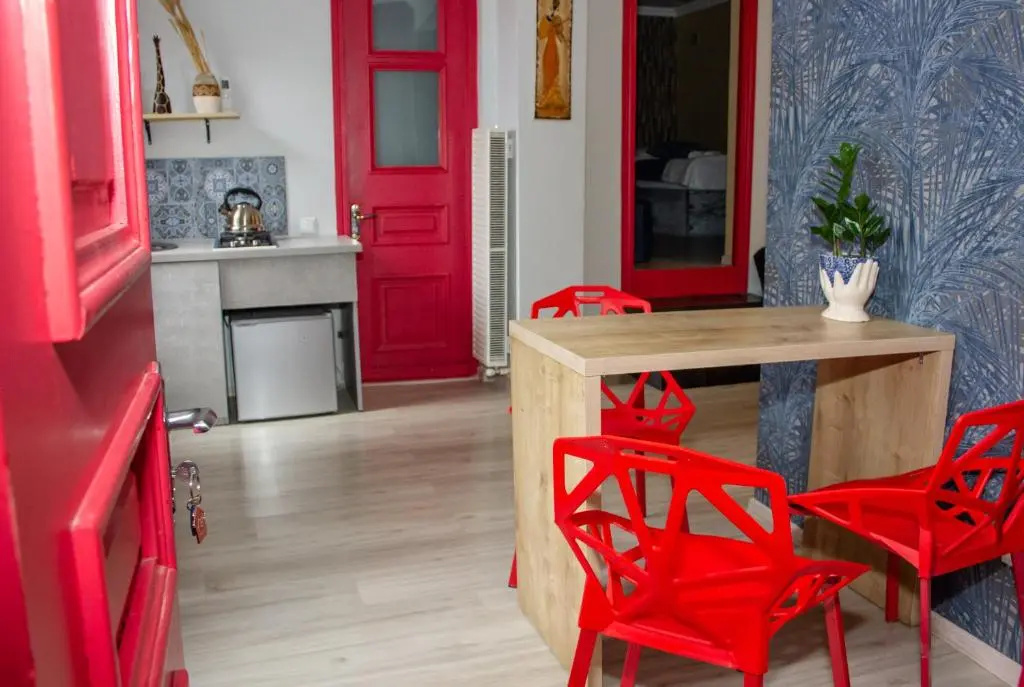 2 Bedrooms Apartment