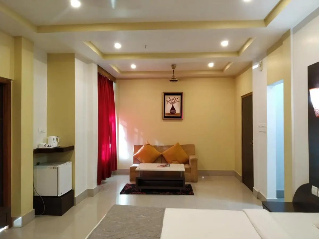 Lobby & Reception