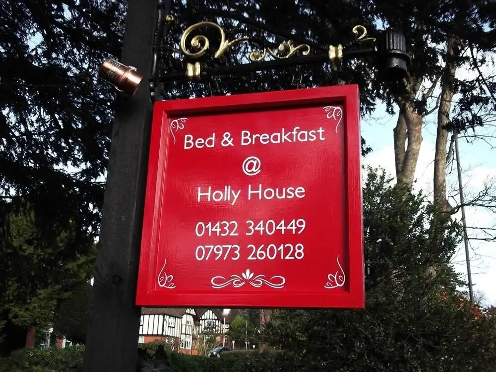 Holly House Bed & Breakfast