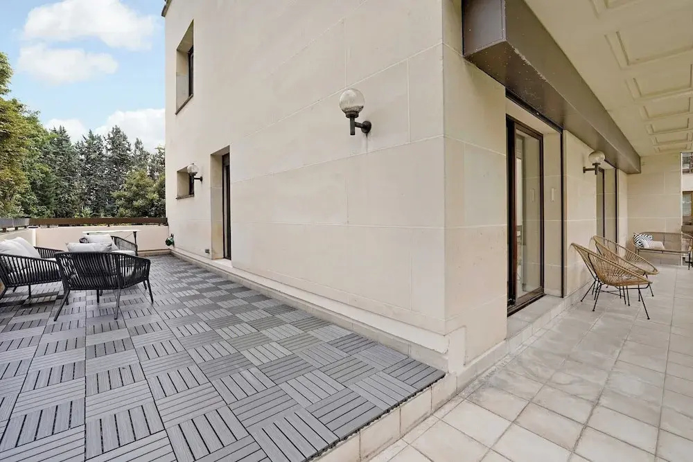 Modern apt With Balcony-2br/6p-neuilly-sur-seine