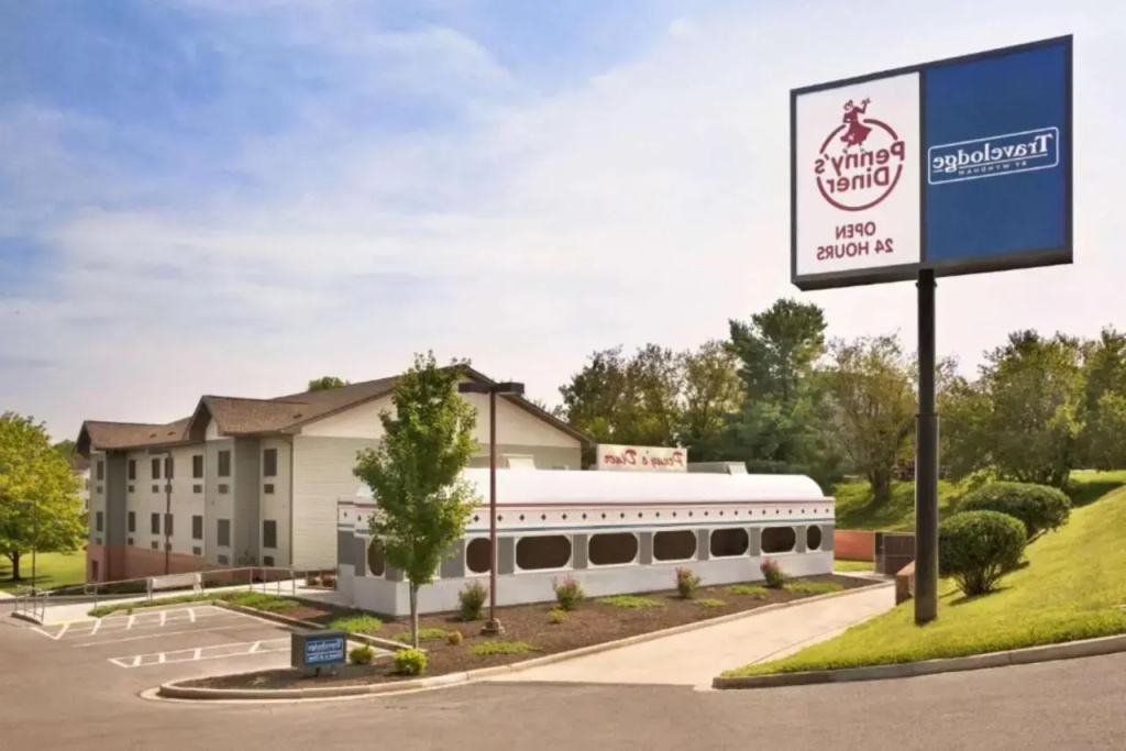 Green Country Inn