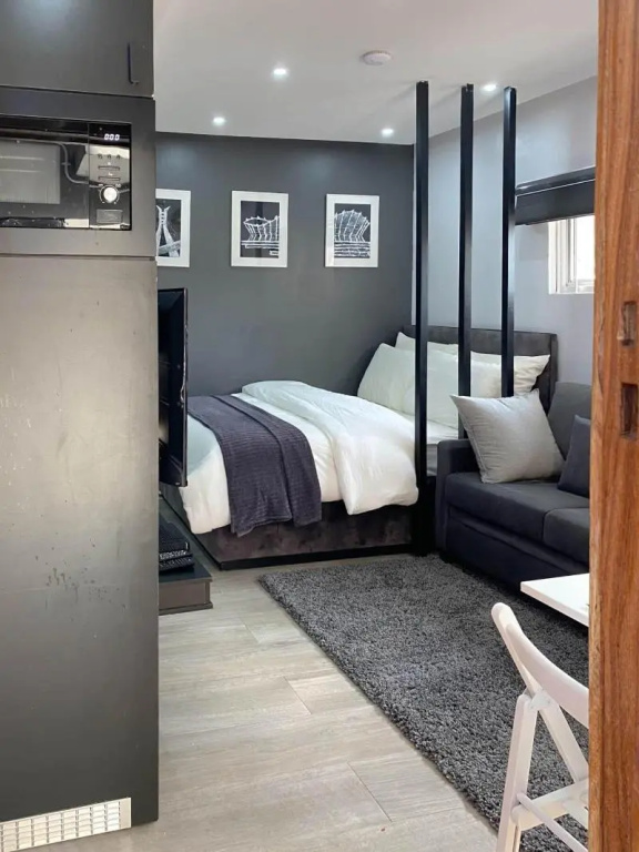 Leadwort Hotels — 3