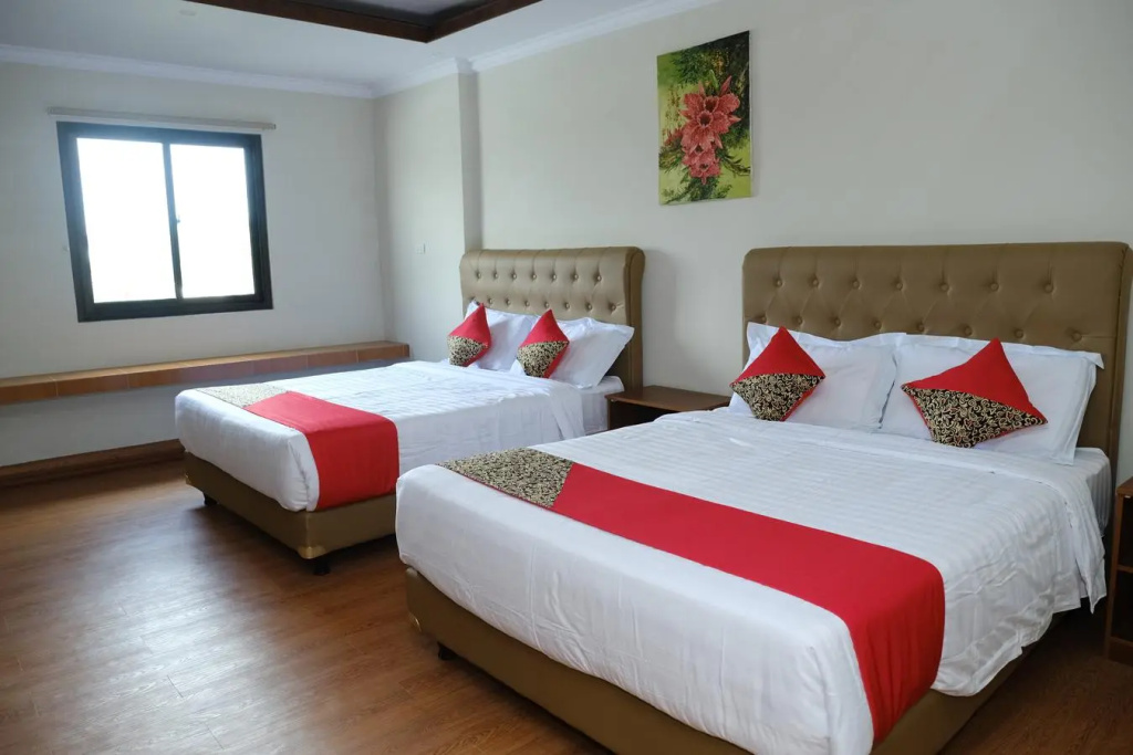 Double Suite (full double bed)