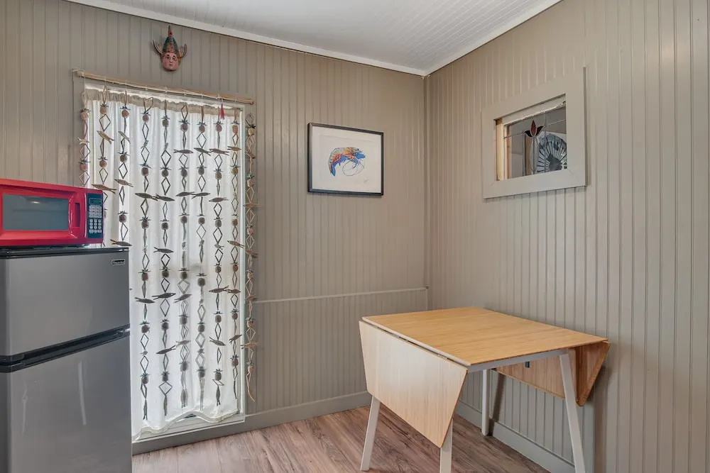 Anglers Court Beach Cottage #2
