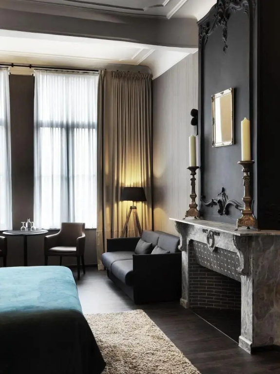 Executive Double Suite (full double bed)