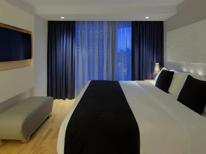 Premium Double room with balcony (full double bed)