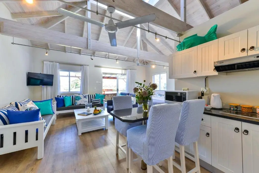 Singing Kettle Beach Lodge - Chambres