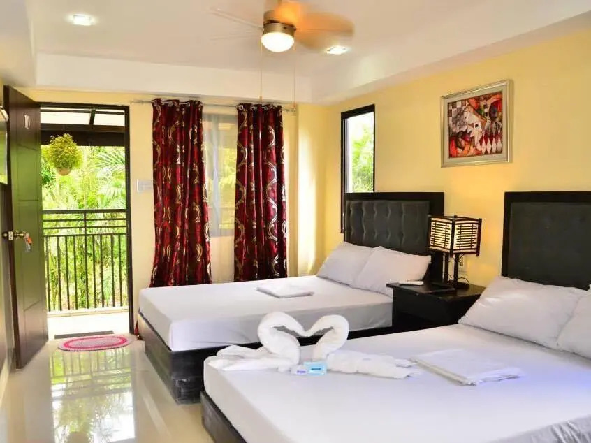 標準四人房，雙人床