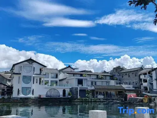 Dali Jiguang Haishu Homestay (Shuanglang Ancient Town)