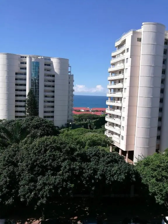 45 Lighthouse Mall Apartment