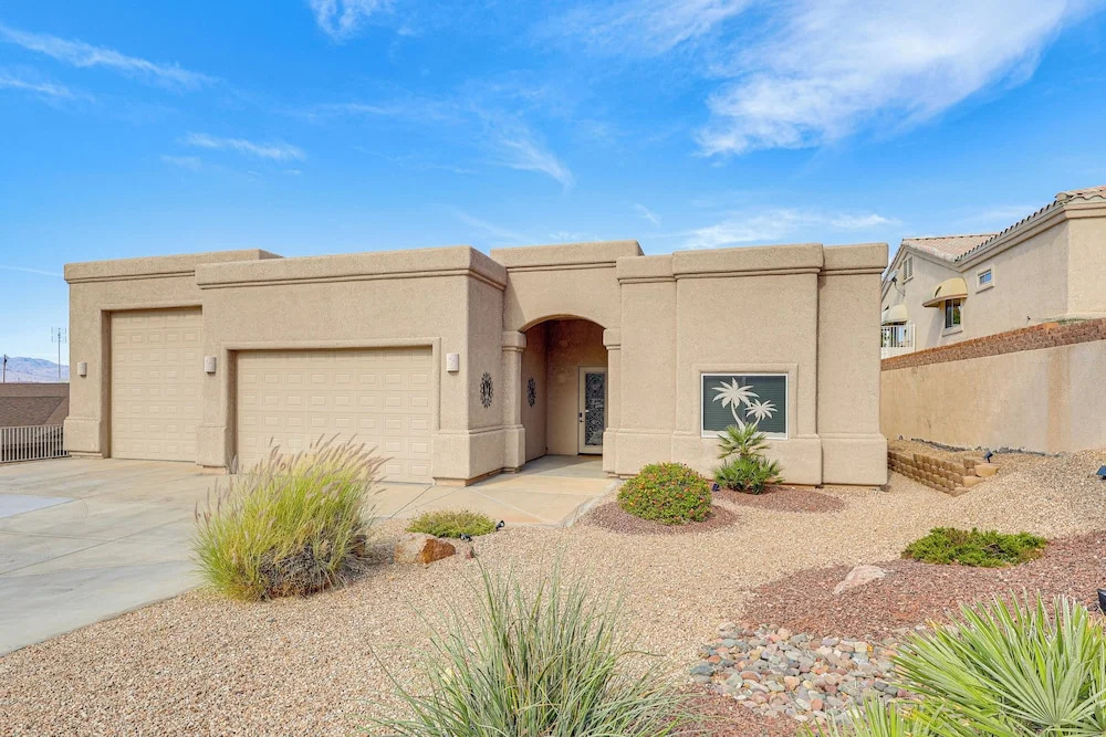 Lake View & Games: Spacious Oasis in Lake Havasu!