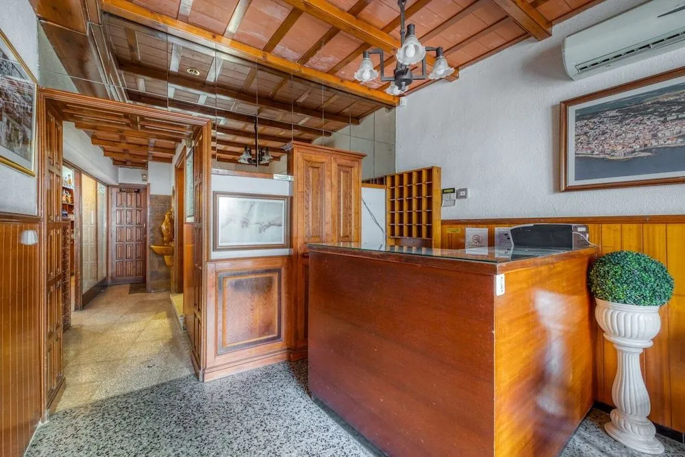 Hostal El Roser