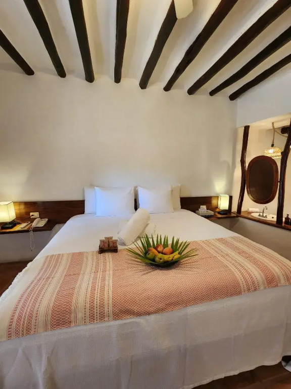 1 Bedroom Standard Double room with balcony (full double bed)