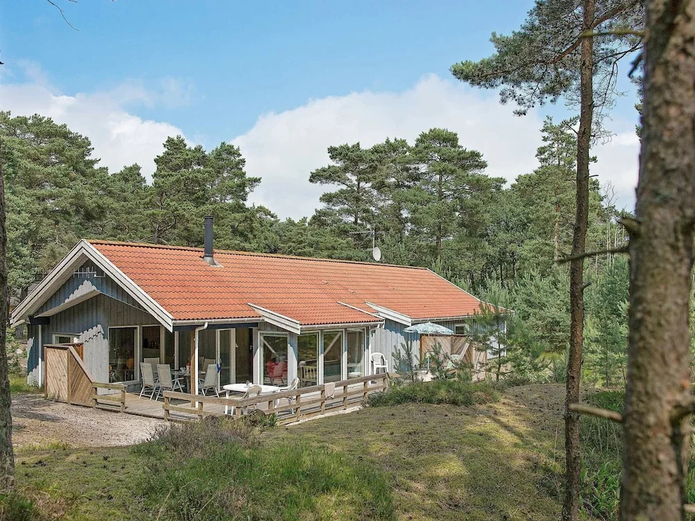 Lovely Holiday Home In Nexo With Whirlpool