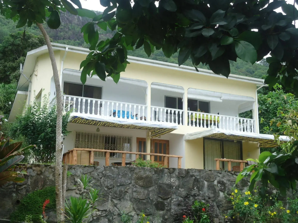 Lemongrass Lodge