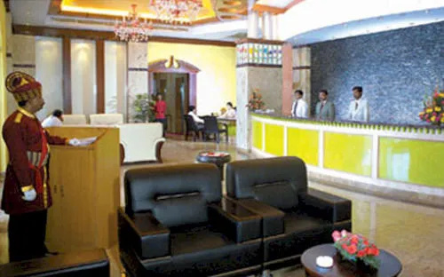 Food & Beverage