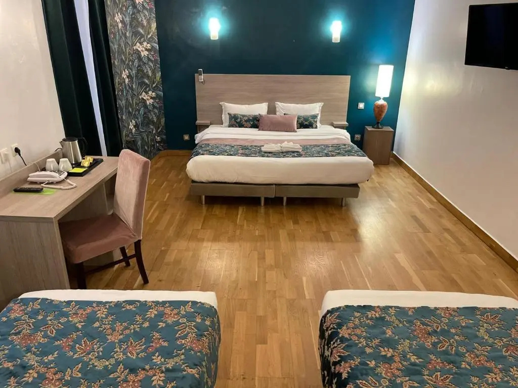 Empire Hotel - Chambres