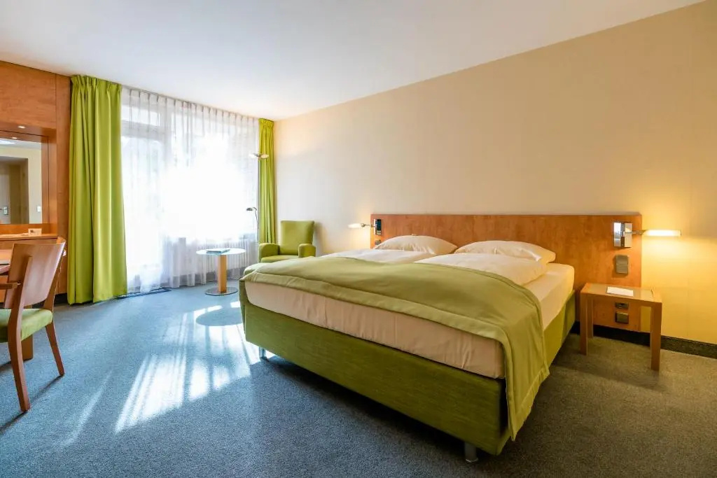 Double room with balcony (full double bed)