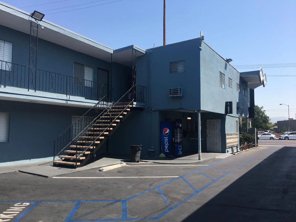 NOHO Hotel