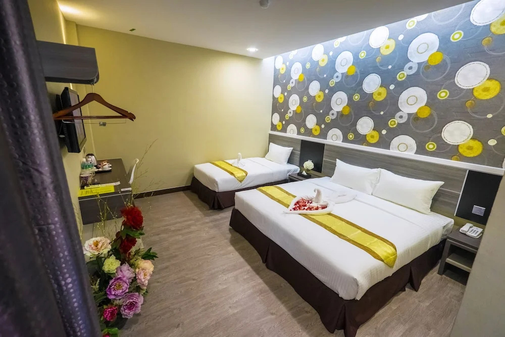 1 Bedroom Standard Triple Family room