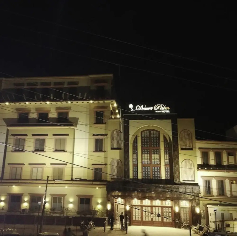 Desert Palm Hotel