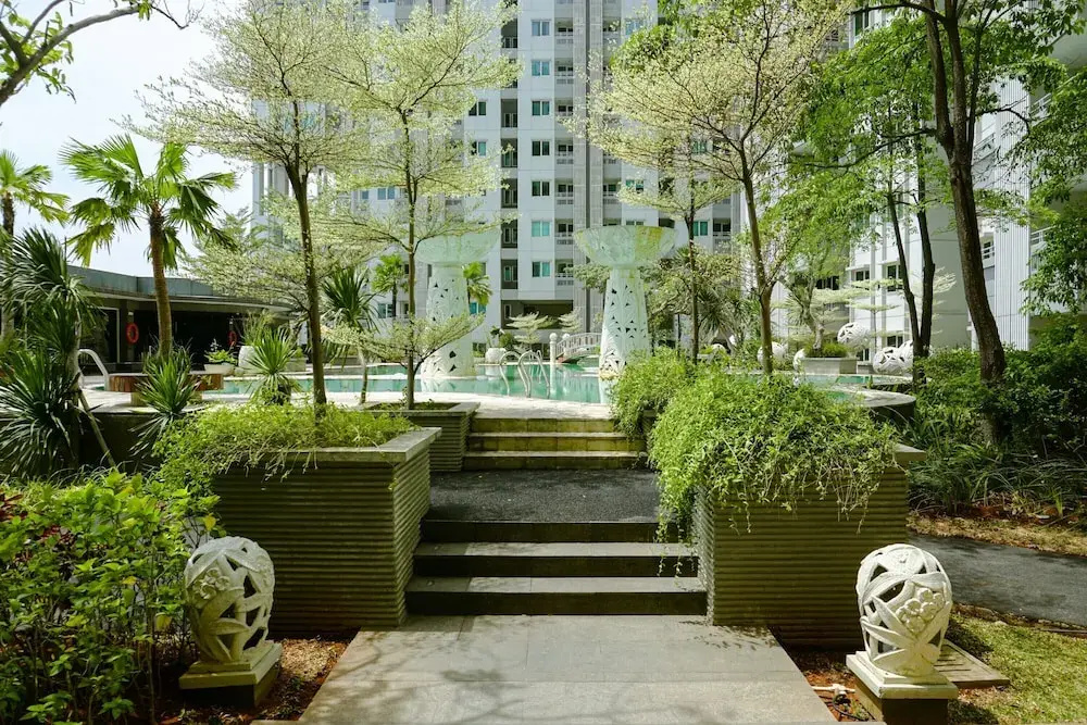 Comfort 1Br At Sky Terrace Apartment