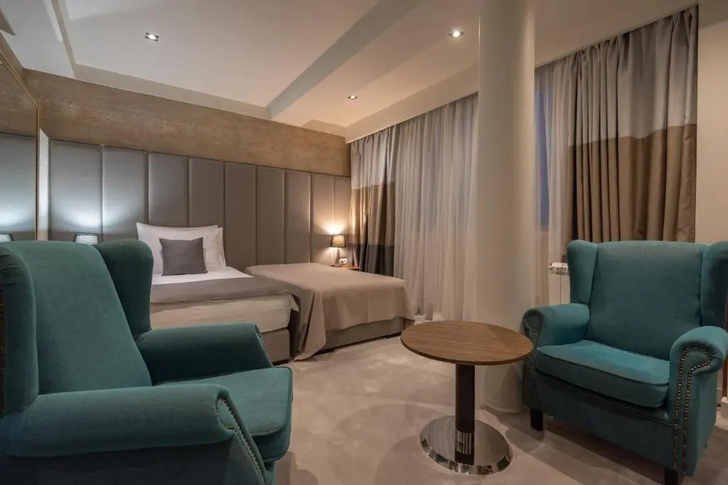 Deluxe Double room with balcony (full double bed)