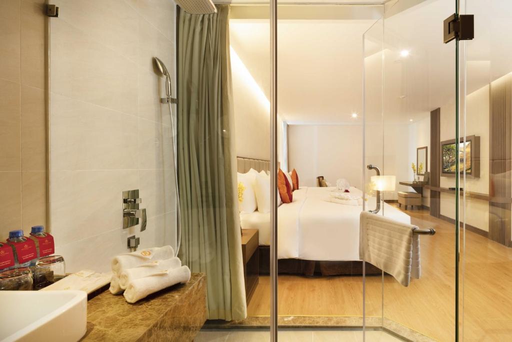 Regalia Gold Nha Trang