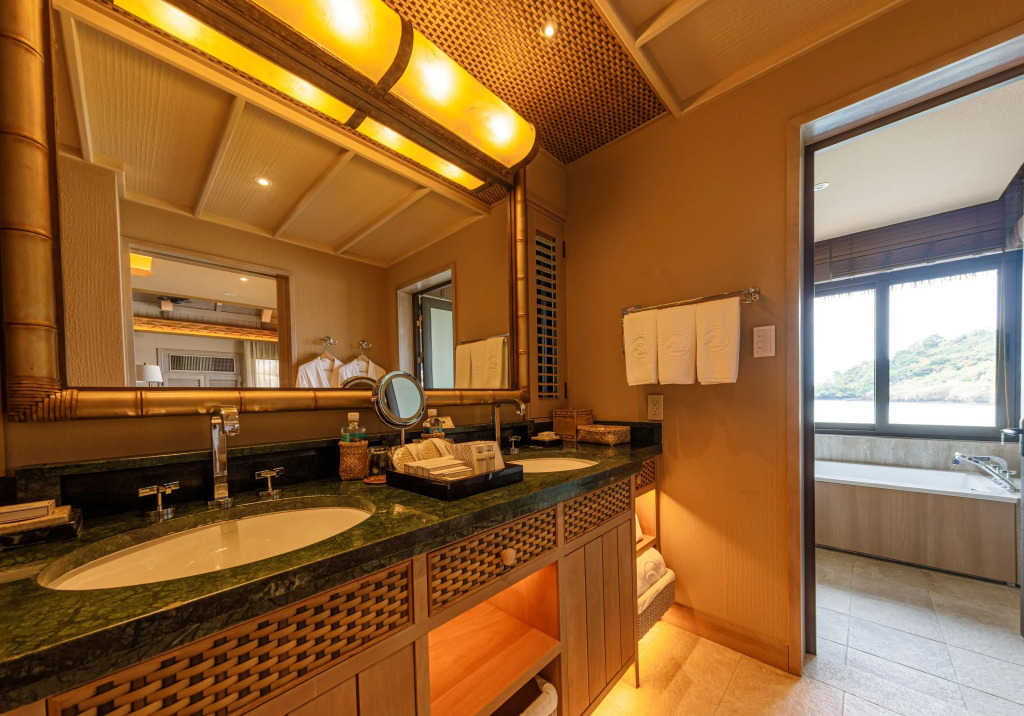 The Pristine Villas and Bungalows at Palau Pacific Resort - фото 12