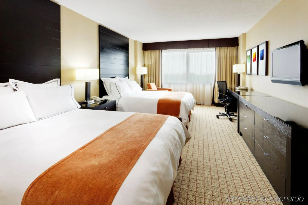 Radisson Hotel Vancouver Airport - фото 48