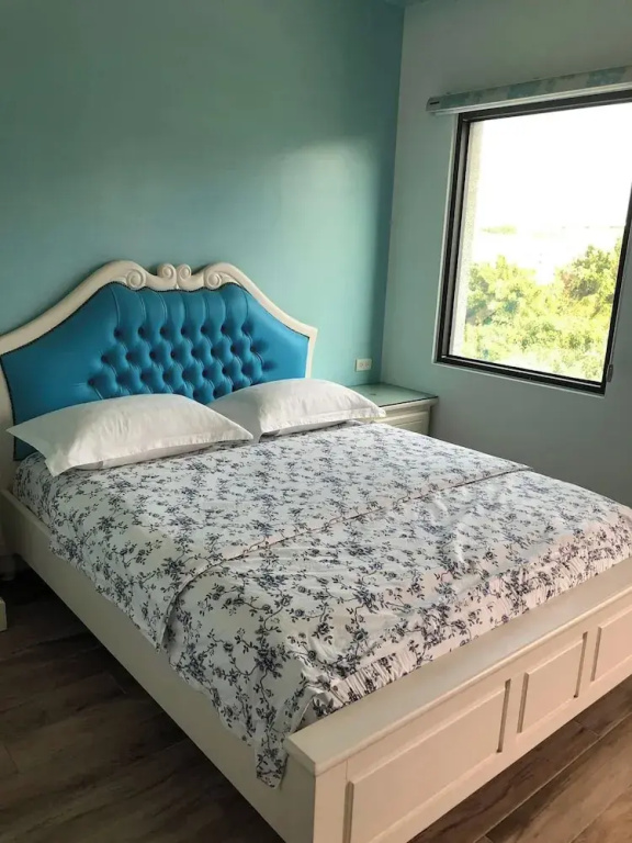 Comfort Double room with balcony and with mountain view (full double bed)