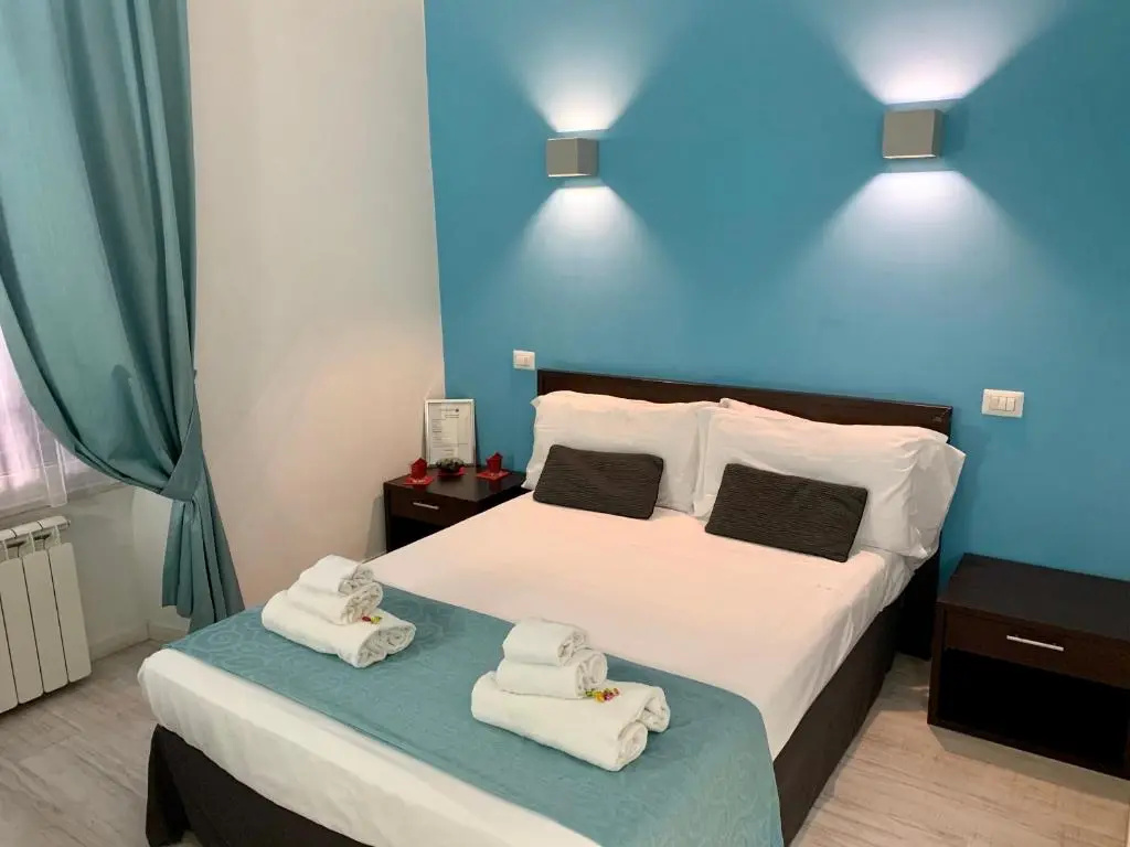 Standard Double room (full double bed)