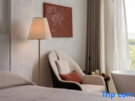 Standard Double room with view (full double bed)