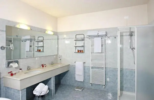 Hotel Gabarda - Chambres