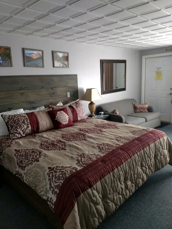 Standard Basement room