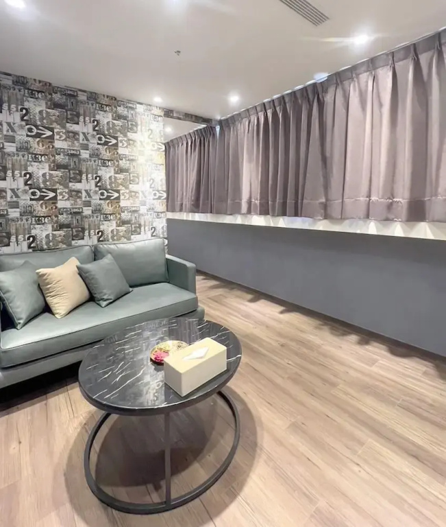 Executive Quadruple Suite