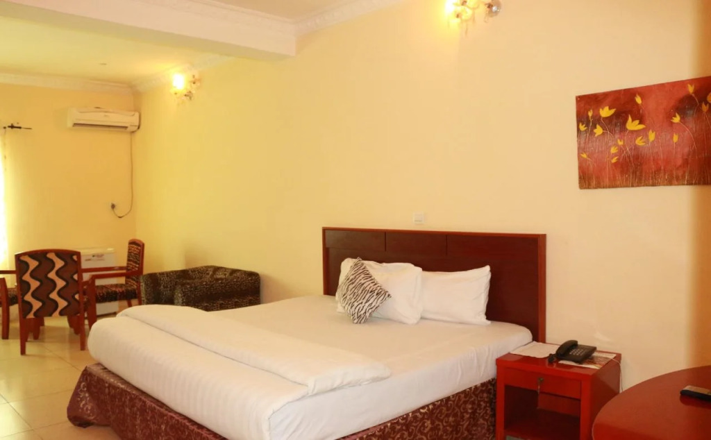 Carlcon Hotel — фото 4