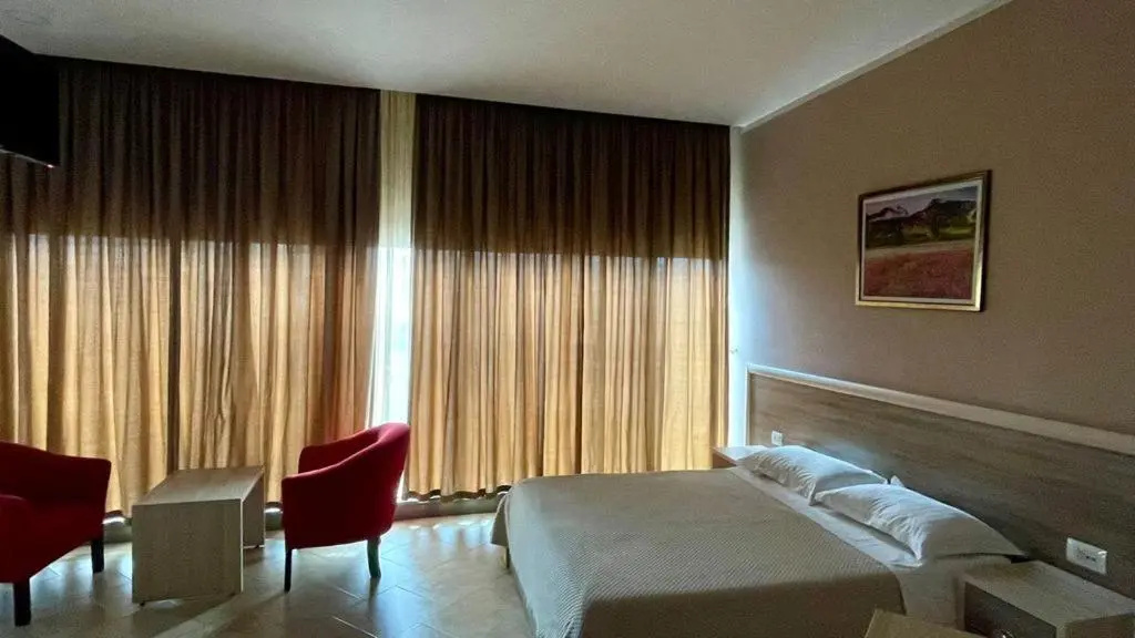 Hotel Terminal Tirana - Chambres