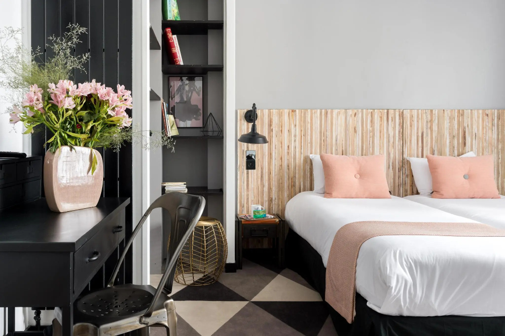 Deluxe Double room (twin beds)
