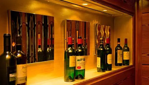 Food & Beverage