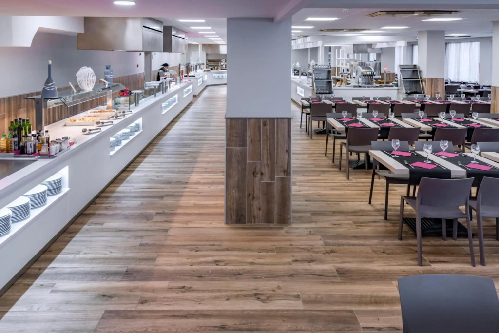 Hotel Oasis Park Splash photo 37