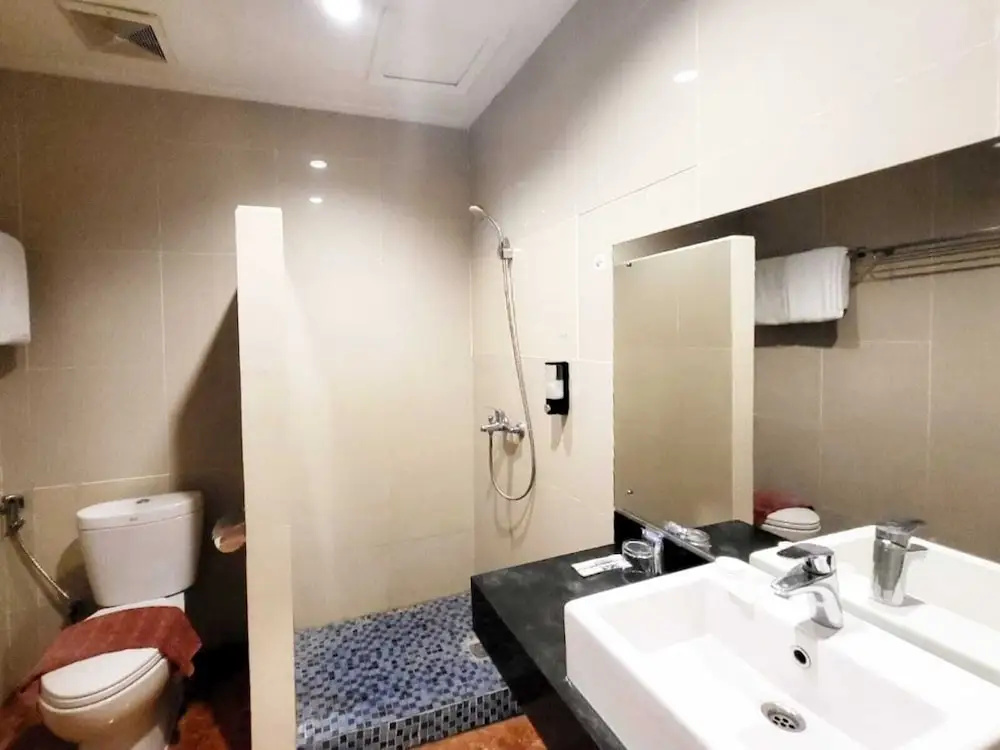 RedDoorz @ Alam Sutera - фото 28