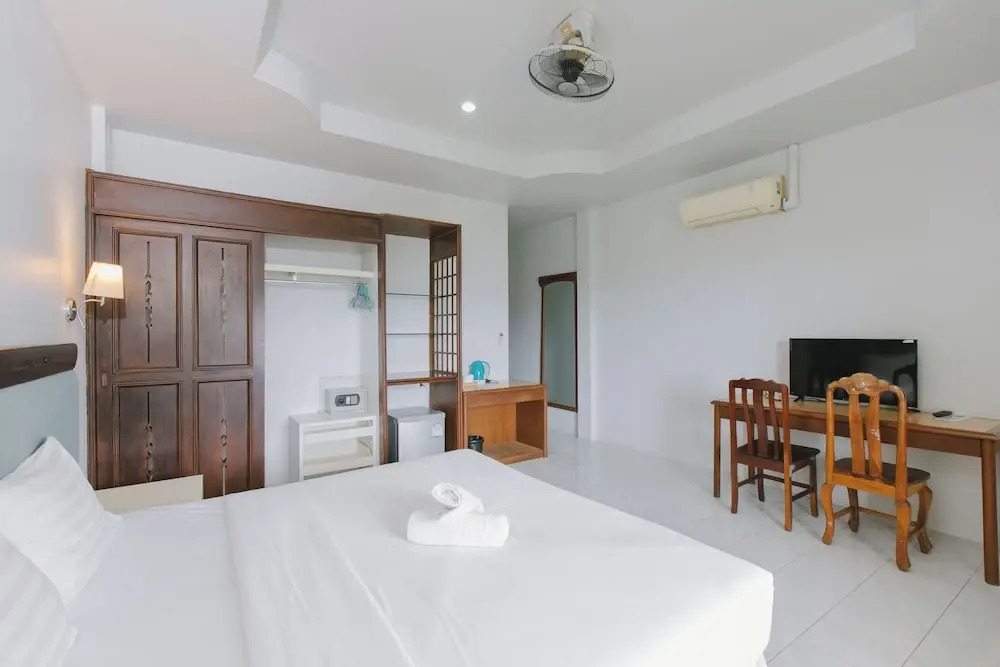 Двухместный номер Standard с балконом двуспальная кровать в Kataonsea Bungalows