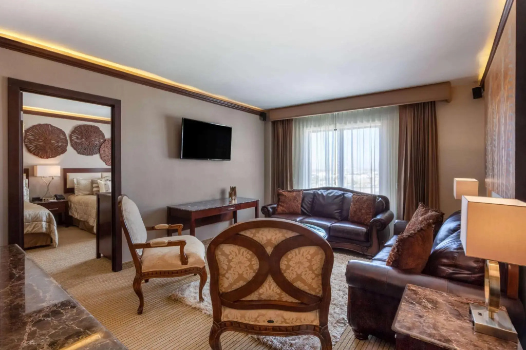 2 Bedrooms Suite