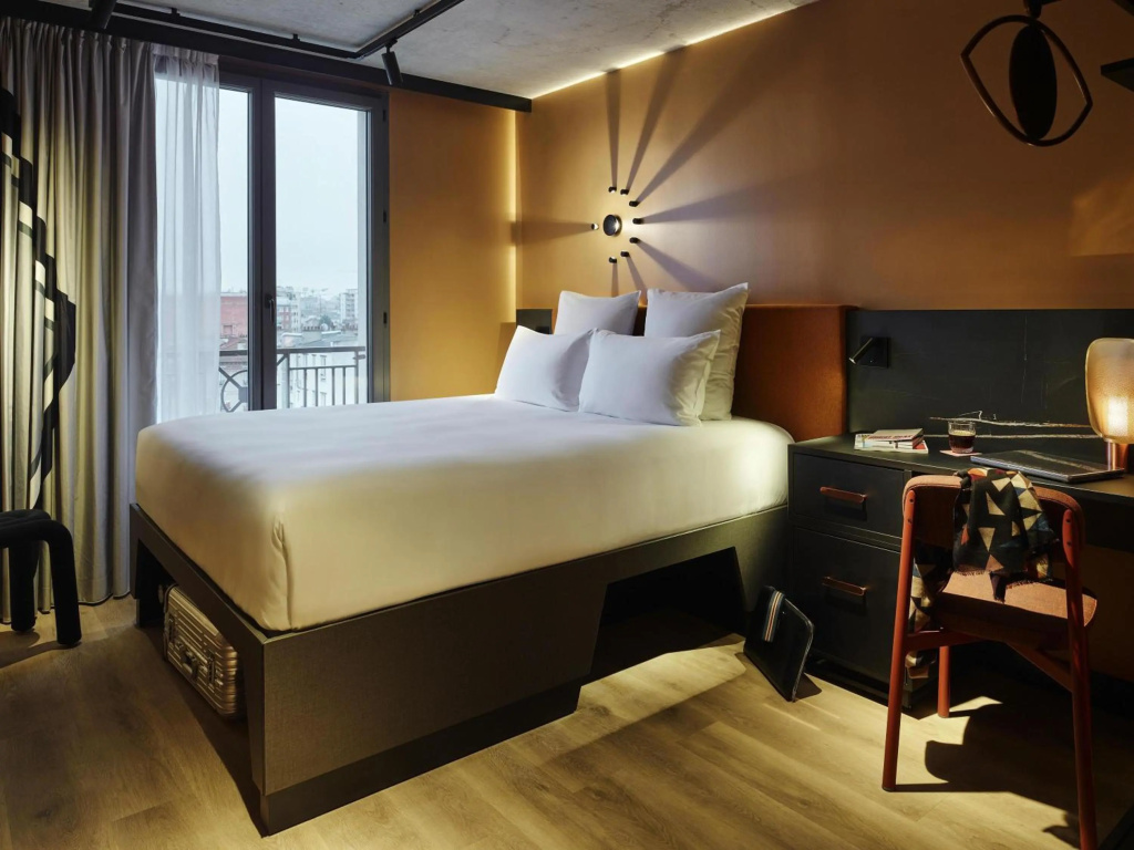 Отель Tribe Paris Saint Ouen в Сент-Уэн-сюр-Сене