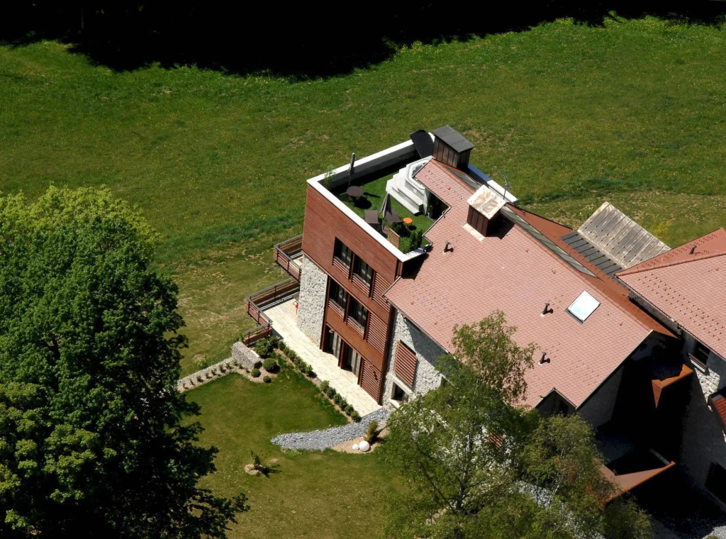 Château des Avenieres