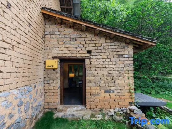 Qilu Hotel in Guilin