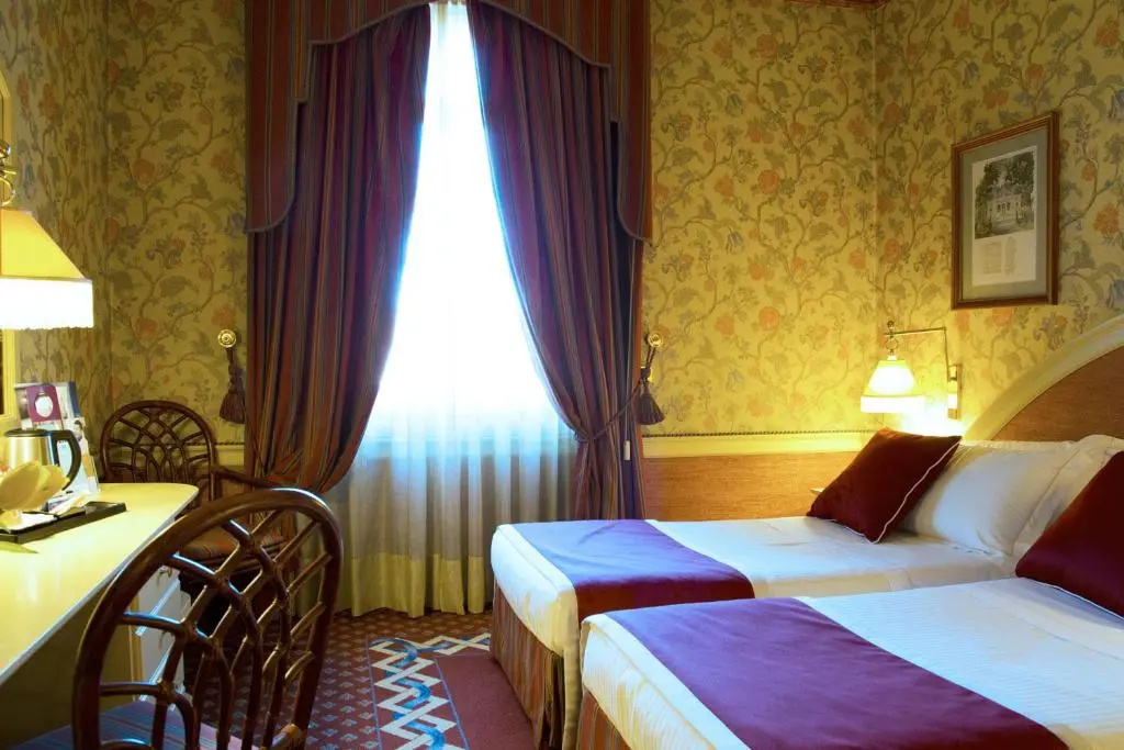 Double room (twin beds)